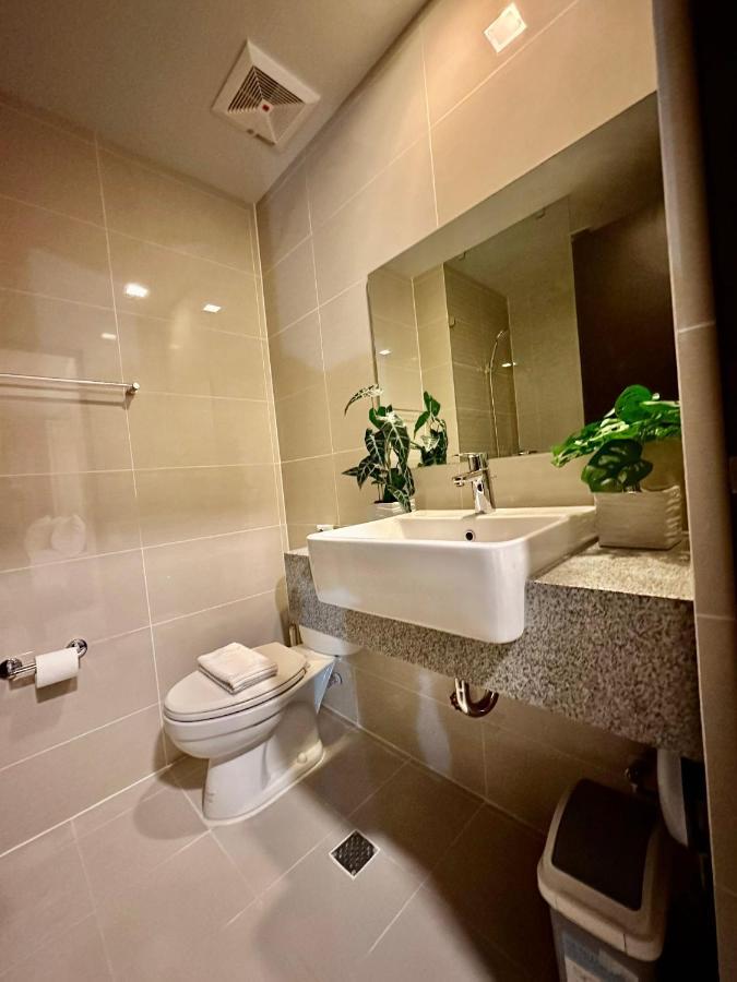 Bgc, Uptown Parksuites Tower 2 タギッグ エクステリア 写真
