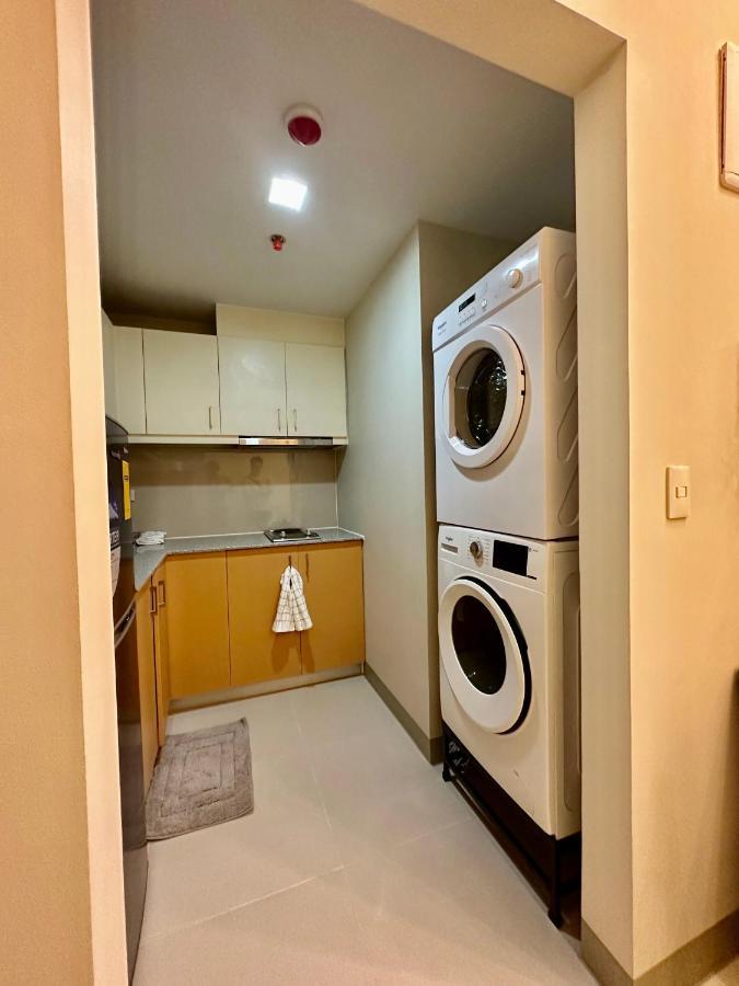 Bgc, Uptown Parksuites Tower 2 タギッグ エクステリア 写真