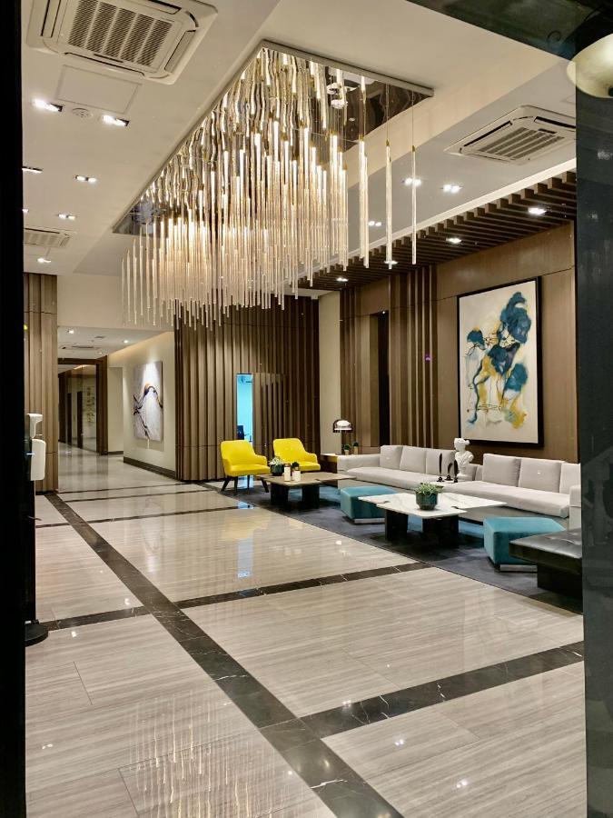 Bgc, Uptown Parksuites Tower 2 タギッグ エクステリア 写真